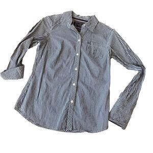 American Eagle long sleeve button down checkered shirt, women's size 4